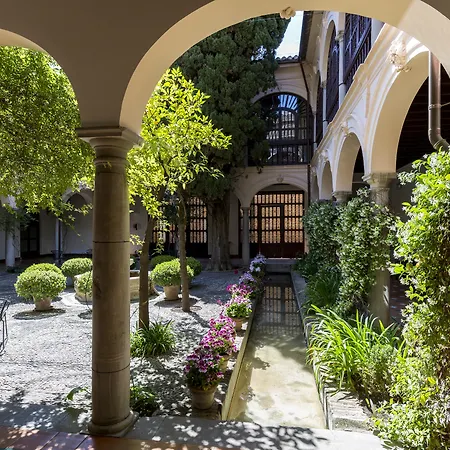 Hotel De 4*