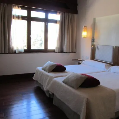 De Отель Гранада